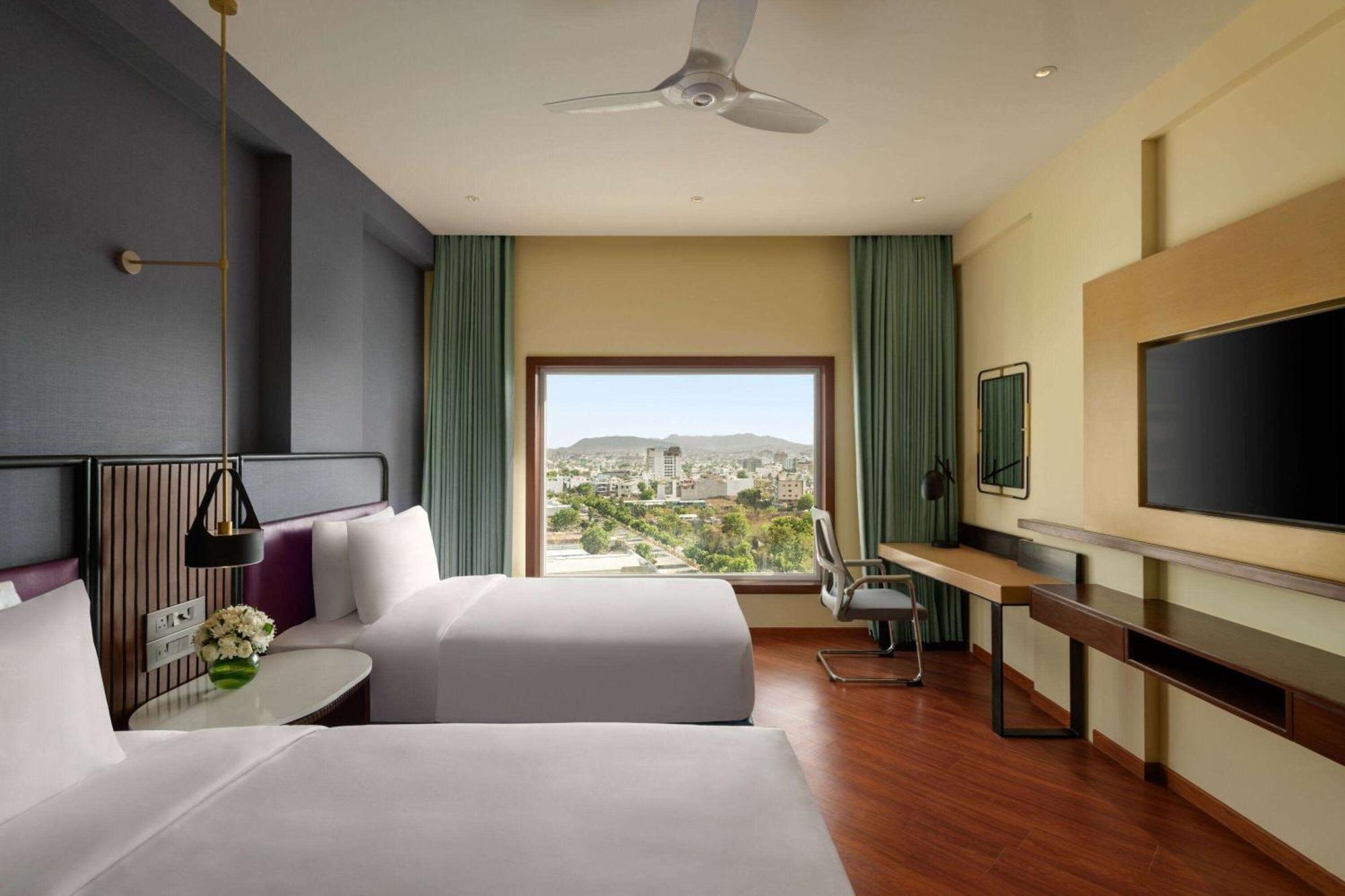 Ramada Encore By Wyndham Udaipur Roopnagar Exterior foto