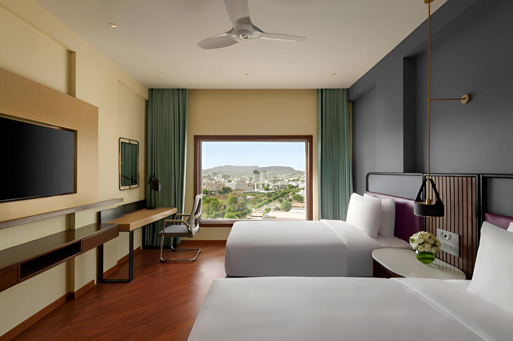 Ramada Encore By Wyndham Udaipur Roopnagar Exterior foto