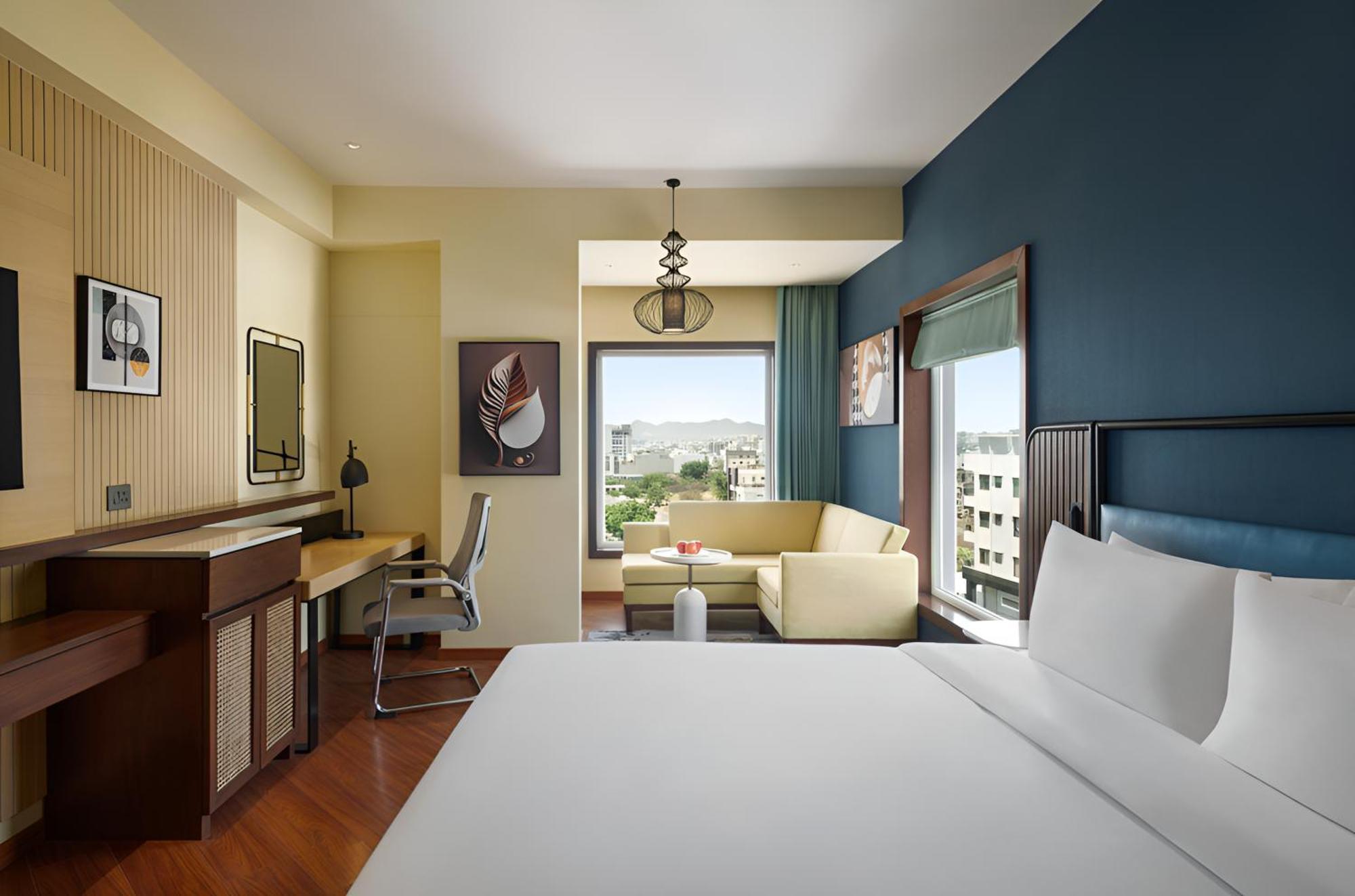 Ramada Encore By Wyndham Udaipur Roopnagar Exterior foto
