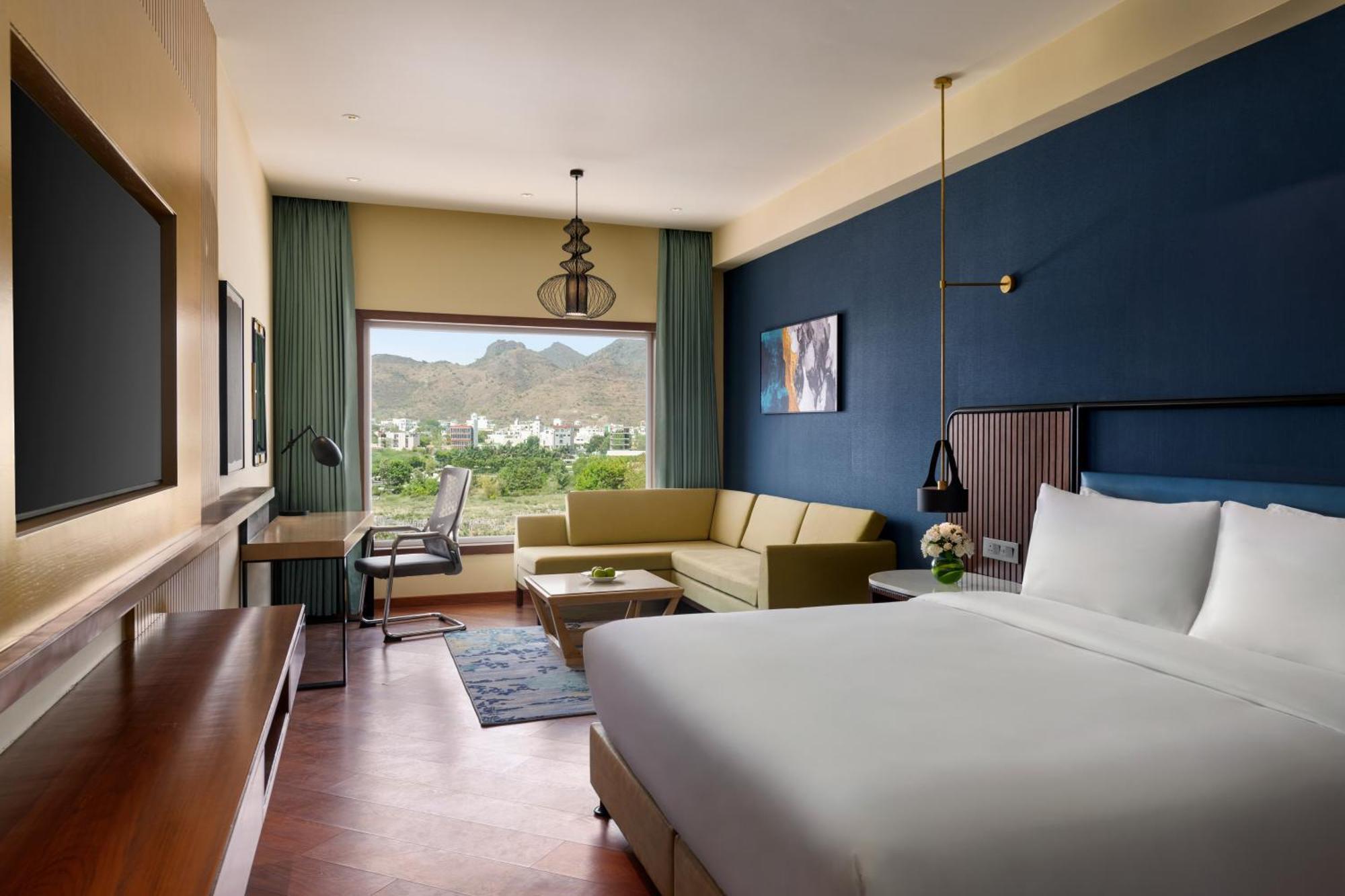Ramada Encore By Wyndham Udaipur Roopnagar Exterior foto